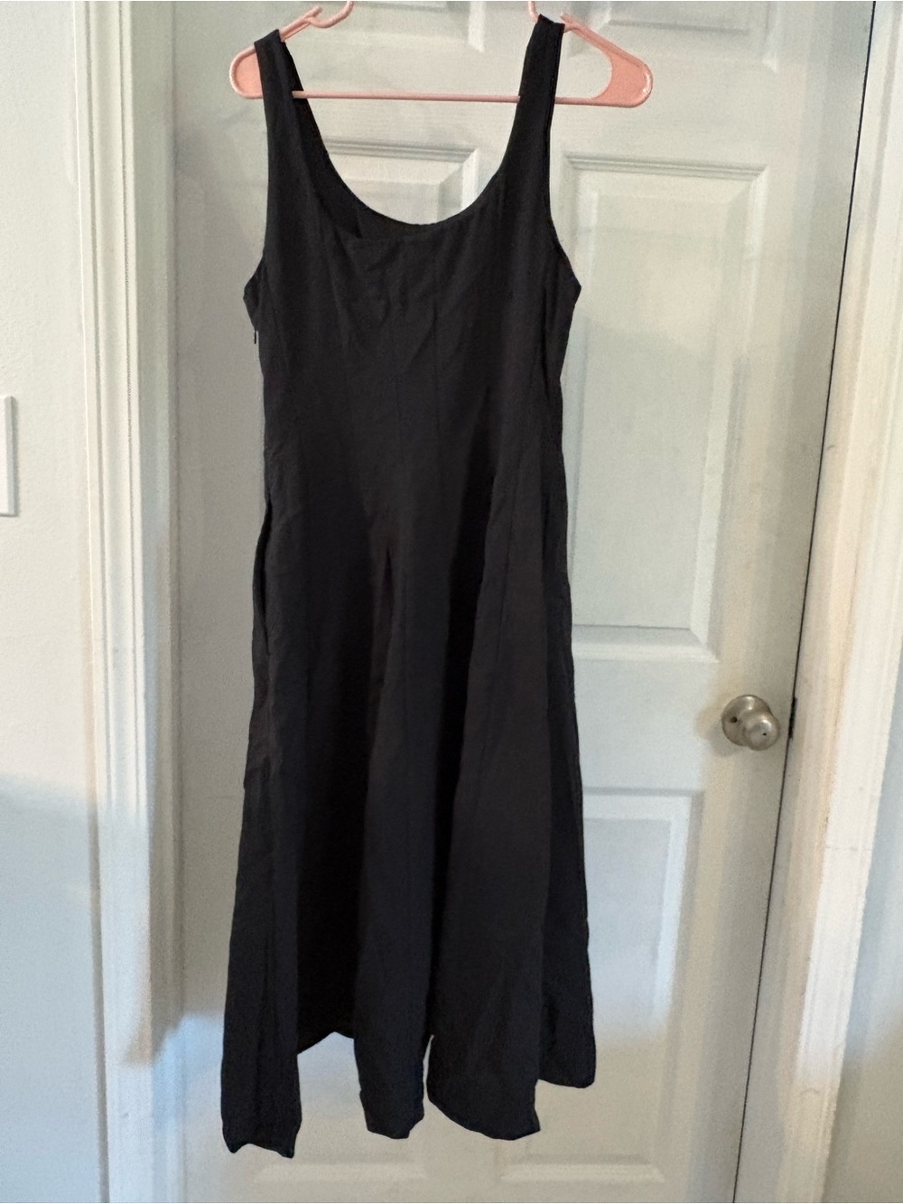 Classic Black Women's Sleeveless Dress